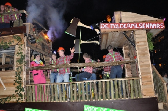 047_2402noortukkersoptochtenfeestavond.jpg
