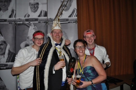 067_2402noortukkersoptochtenfeestavond.jpg