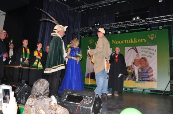 105_2402noortukkersoptochtenfeestavond.jpg