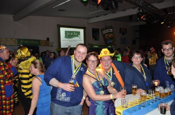 148_2402noortukkersoptochtenfeestavond.jpg