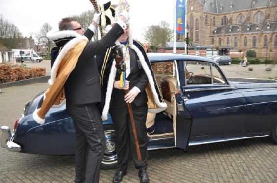 011_2502sleuteloverdracht.jpg