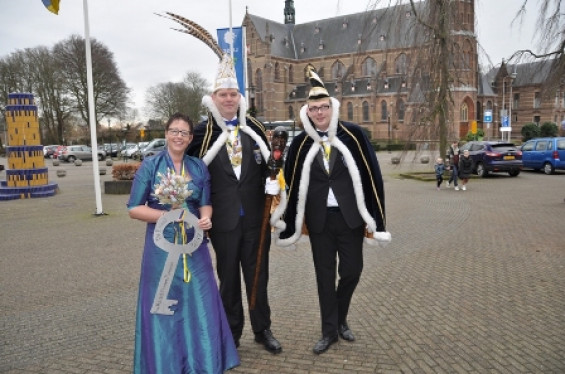 013_2502sleuteloverdracht.jpg