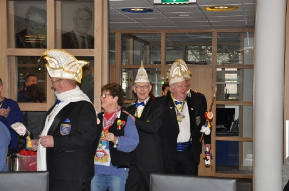033_2502sleuteloverdracht.jpg