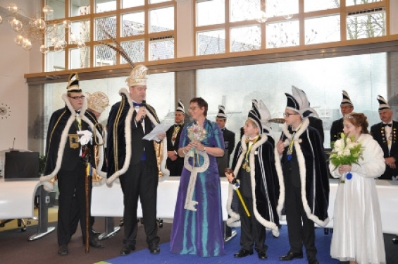 061_2502sleuteloverdracht.jpg