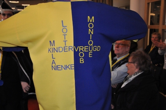 102_2502sleuteloverdracht.jpg