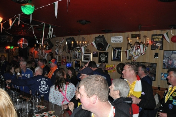 18_2502vrijgezellenavond.jpg