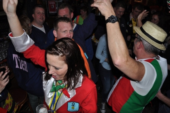 65_2502vrijgezellenavond.jpg