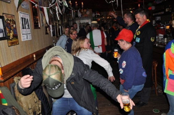 71_2502vrijgezellenavond.jpg