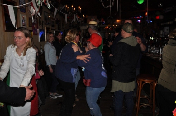 76_2502vrijgezellenavond.jpg