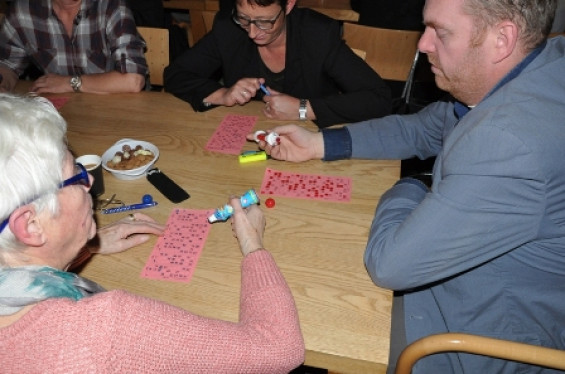 09_2611sintbingo16.jpg
