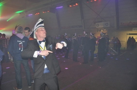 335_2701prinsenbal17.jpg