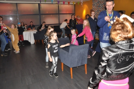060_2702kidzdisco.jpg