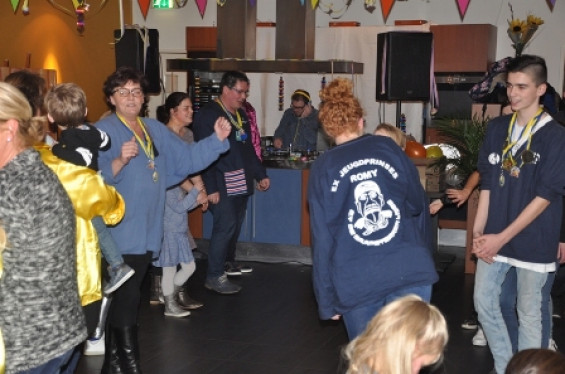 075_2702kidzdisco.jpg