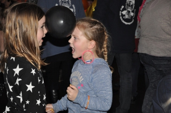 086_2702kidzdisco.jpg