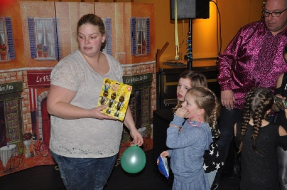 103_2702kidzdisco.jpg
