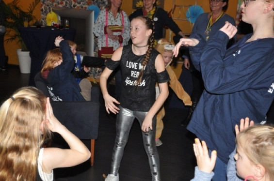124_2702kidzdisco.jpg