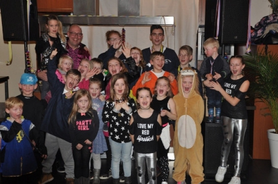 126_2702kidzdisco.jpg