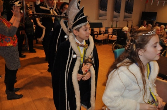08_2802seniorenboerenbruiloftbewoners.jpg