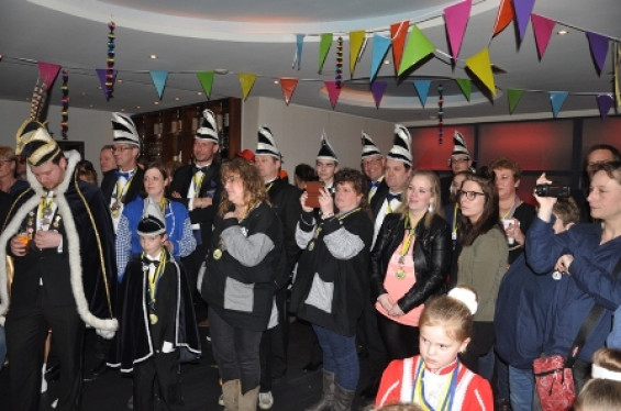 062_2802slotbal.jpg