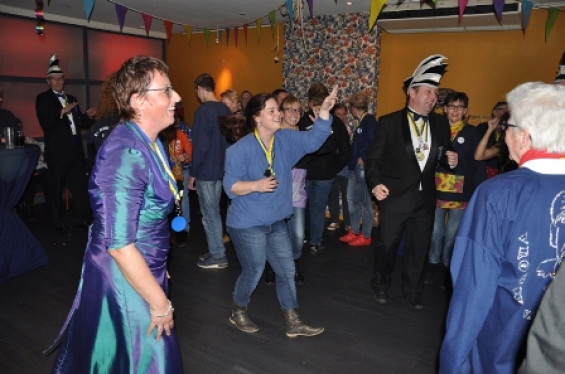107_2802slotbal.jpg