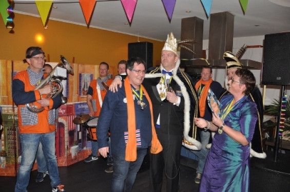 122_2802slotbal.jpg