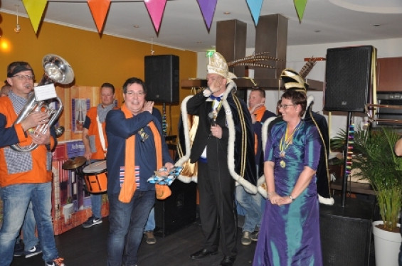 125_2802slotbal.jpg
