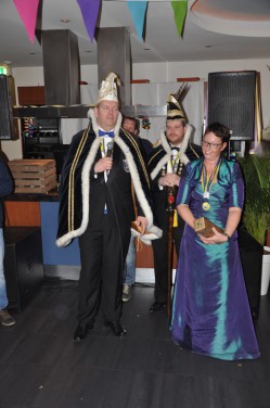 126_2802slotbal.jpg