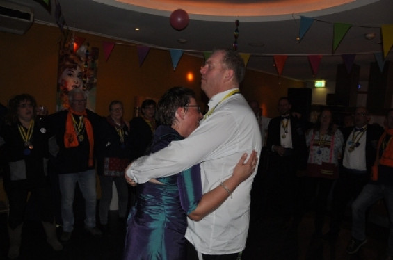 169_2802slotbal.jpg