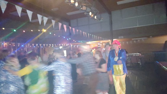 20_12-2001plasduikersbierfeest.jpg