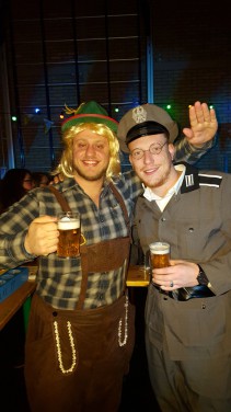 22_12-2001plasduikersbierfeest.jpg