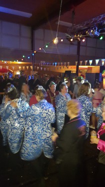 28_12-2001plasduikersbierfeest.jpg