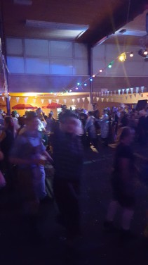 32_12-2001plasduikersbierfeest.jpg