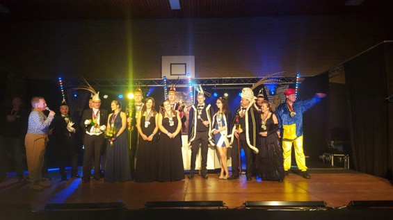 34_12-2001plasduikersbierfeest.jpg