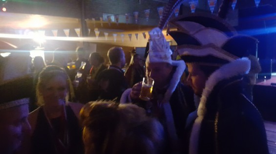 41_12-2001plasduikersbierfeest.jpg