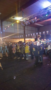 49_12-2001plasduikersbierfeest.jpg