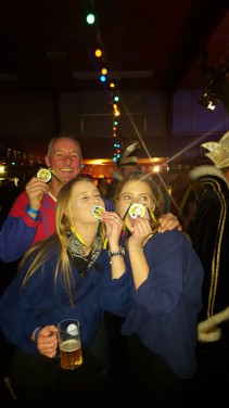 55_12-2001plasduikersbierfeest.jpg