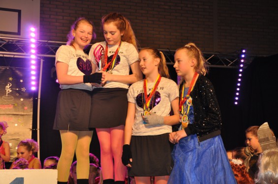 100_13-2101plasduikersdansfestival.jpg
