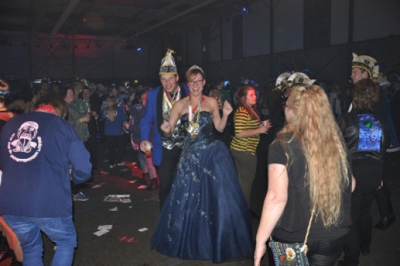 324_2601prinsenbal.jpg