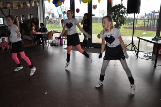 082_0302carnavalsmiddagengel.jpg