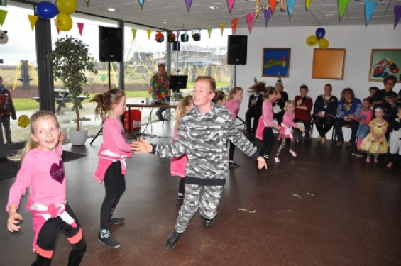 096_0302carnavalsmiddagengel.jpg