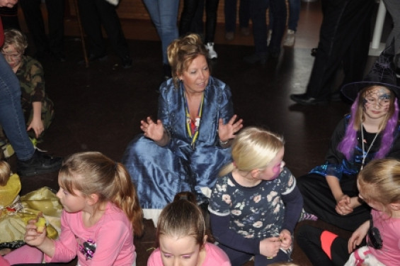 099_0302carnavalsmiddagengel.jpg