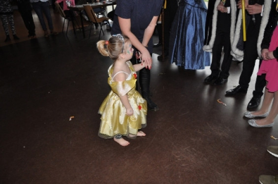 108_0302carnavalsmiddagengel.jpg