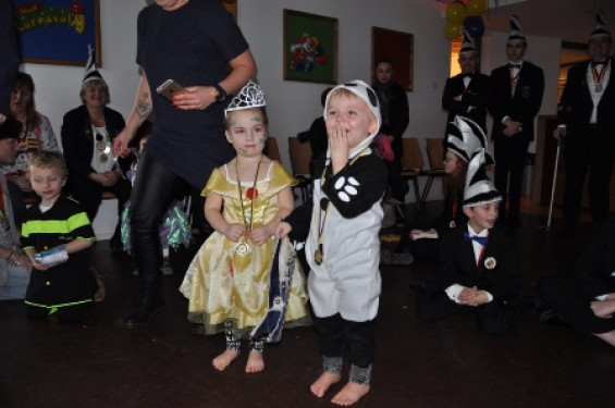 115_0302carnavalsmiddagengel.jpg