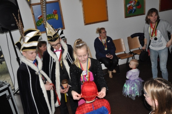 123_0302carnavalsmiddagengel.jpg
