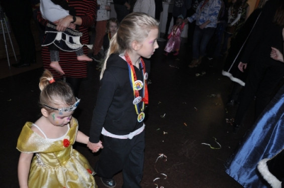 142_0302carnavalsmiddagengel.jpg