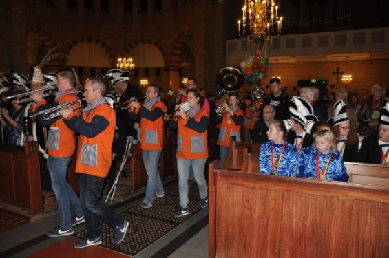 10_0302carnavalsmis.jpg