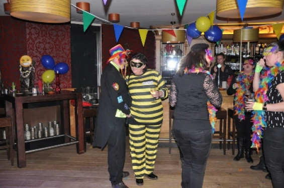 032_0302incognito.jpg