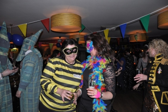 087_0302incognito.jpg