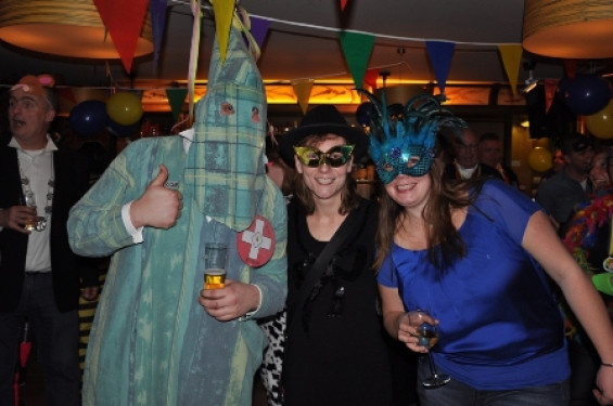 095_0302incognito.jpg