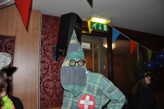 119_0302incognito.jpg